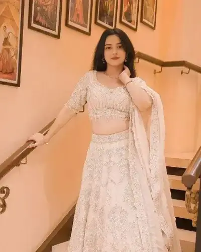 Escort Valsad